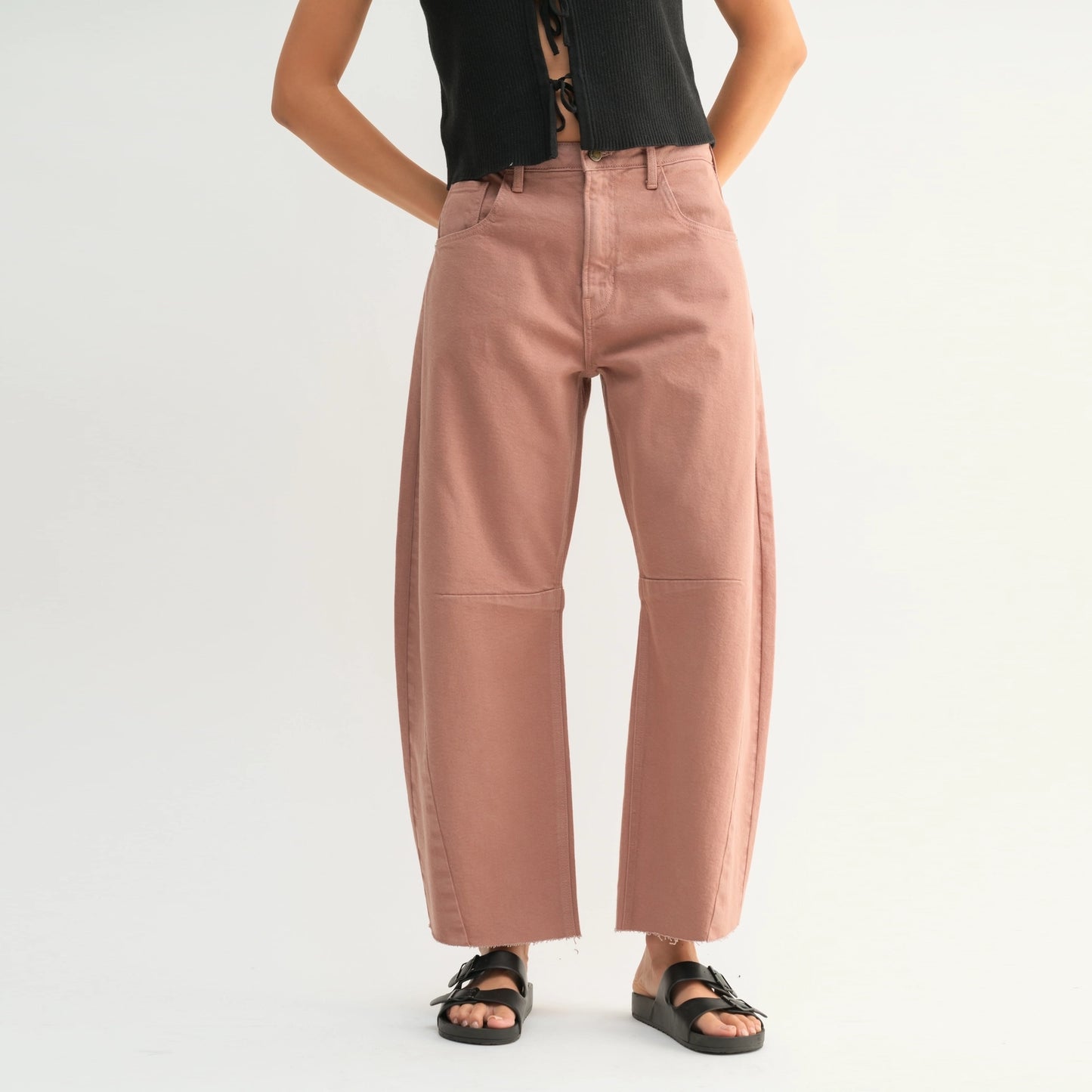 Barrel Jeans with Raw Edge - Clay