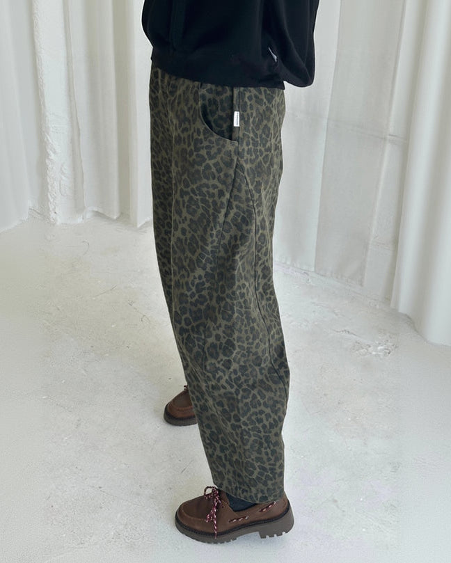 Arc Pants - Fern Leopard