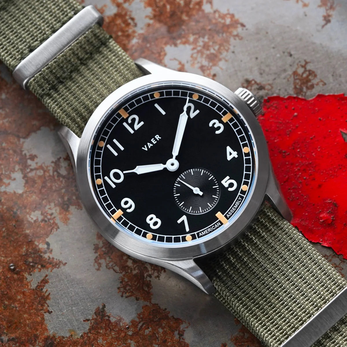 VAER C3 Dirty Dozen - 36mm Ameriquartz