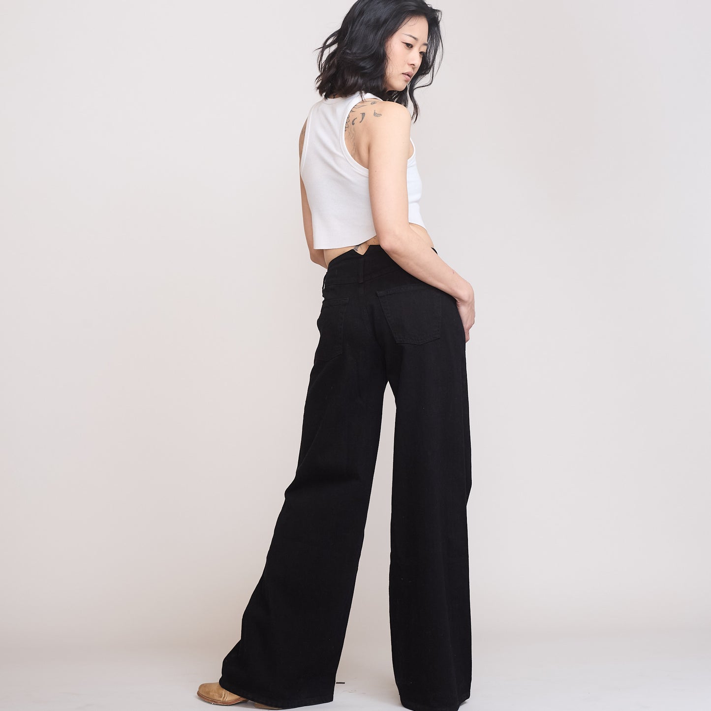 Athena Wide Leg Jeans - Hackney