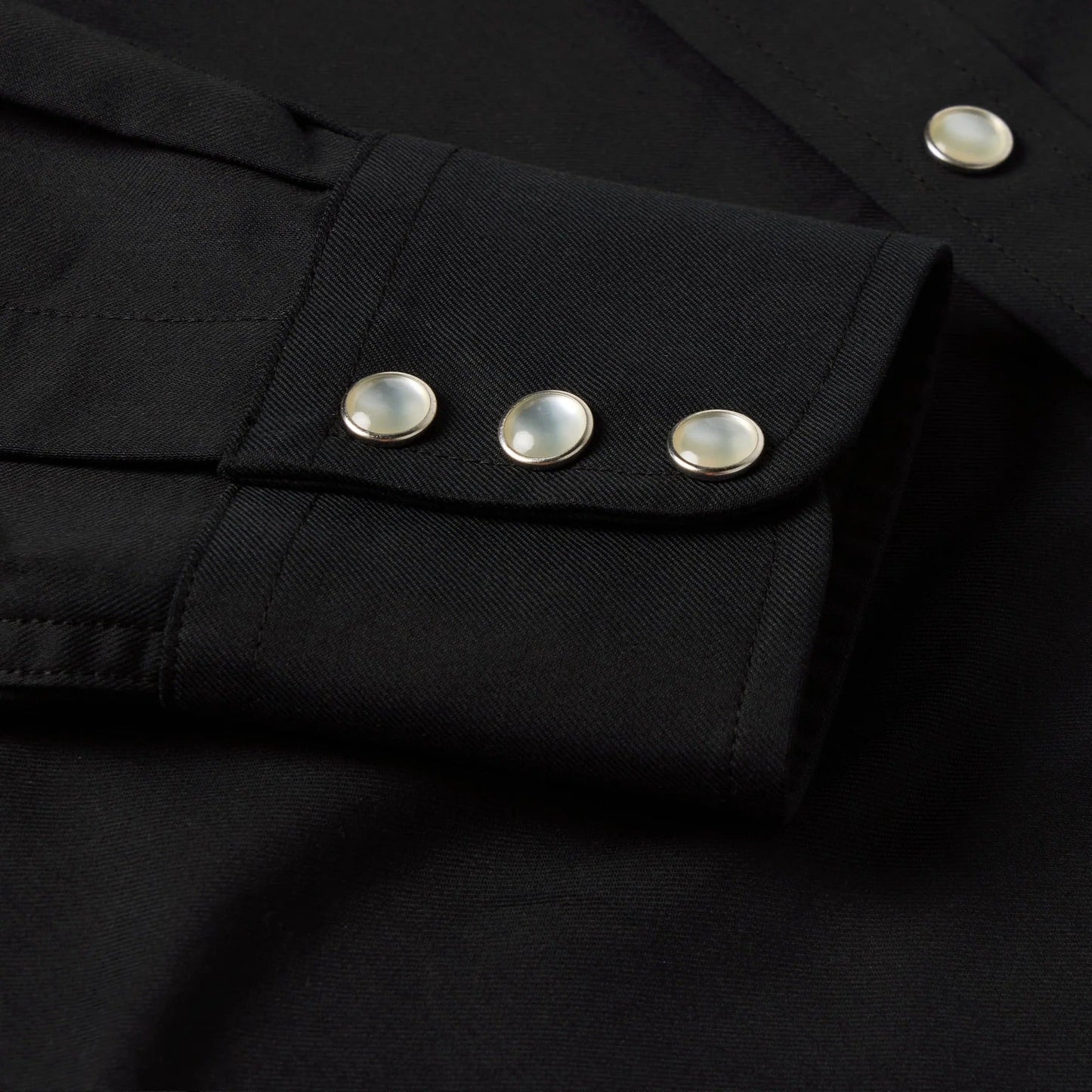 Classic Western Pearl Snap Shirt - Black