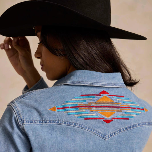 Women's Embroidered Denim Snap Shirt - Light Wash