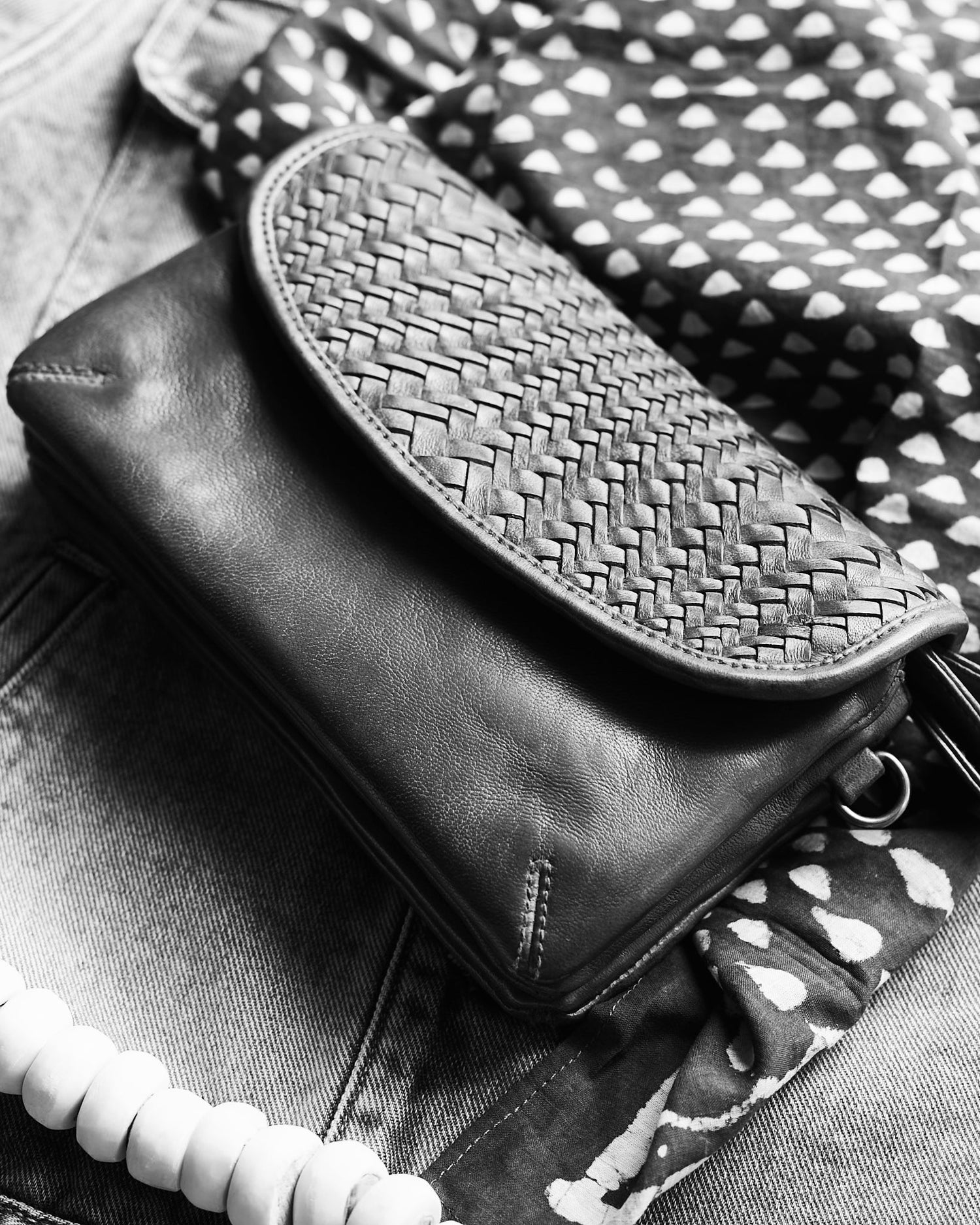 WOMENS BAGS & WALLETS
