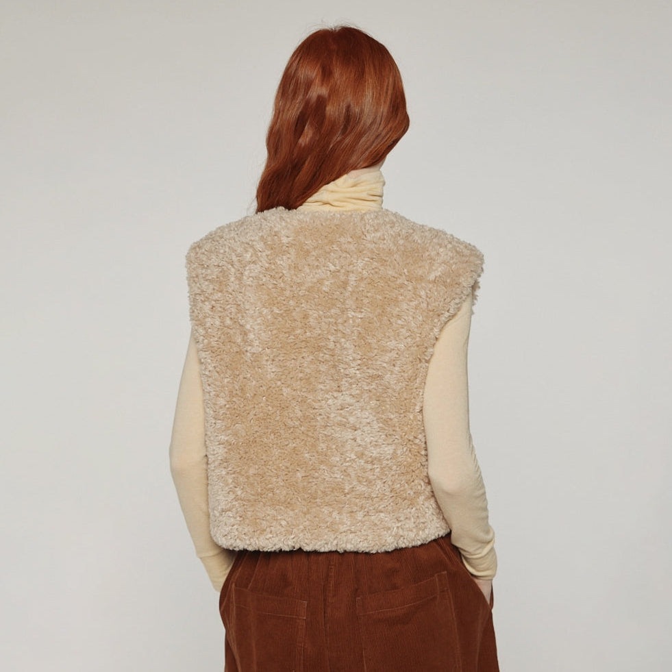 Cropped Sherpa Reversible Vest (Copy)
