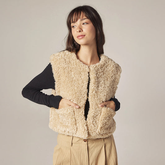 Cropped Sherpa Reversible Vest (Copy)