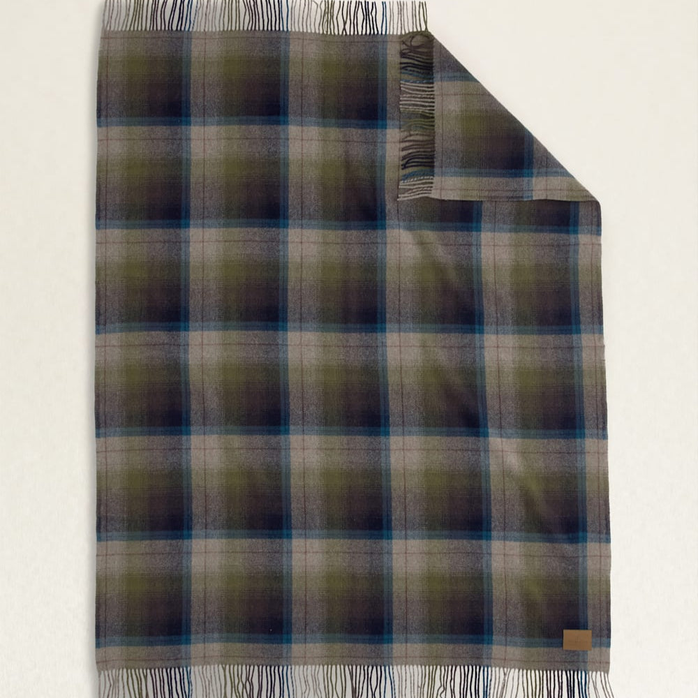 Pendleton Motor Robe Throw With Leather Carrier